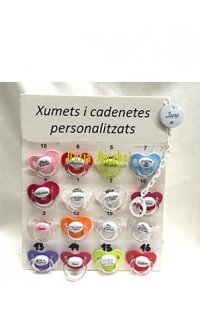 xumet i cadeneta amb el nom del nad�