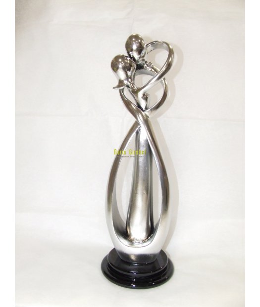 escultura nuvis alta