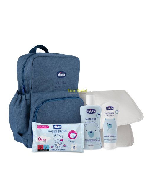 motxilla amb productes de chicco